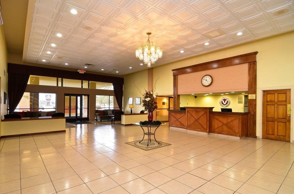 Red Lion Hotel Farmington Interior foto